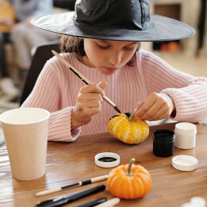 HAUNTING HALF TERM CRAFTS: Kids Pumpkin Decorating
